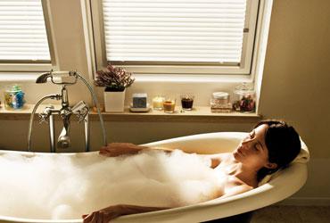 Dachfenster Jalousie für Feuchträume wie Badezimmer