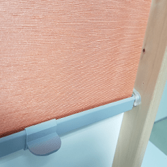 Oranges Dachfenster Rollo Haltekrallen