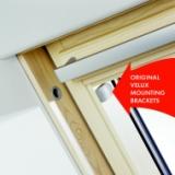 Velux Trägeraufnahme am Holz Rahmen