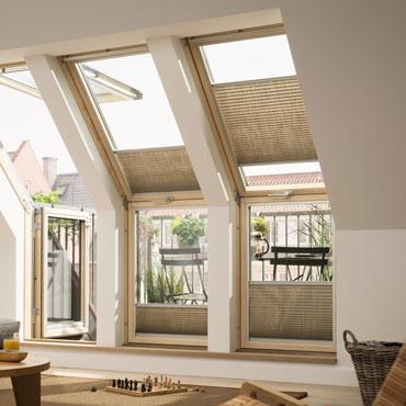 Sechs Plissees als Sonderanfertigung braun