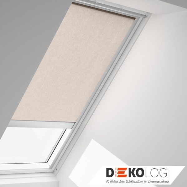 Elektrisch bedientes Velux Elektro Rollo Dekor beige