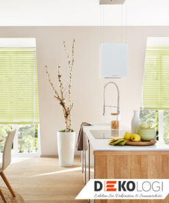 Jalousien in grün Raumbild