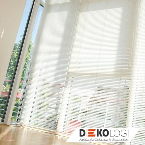 Große Aluminium Jalousie weiß