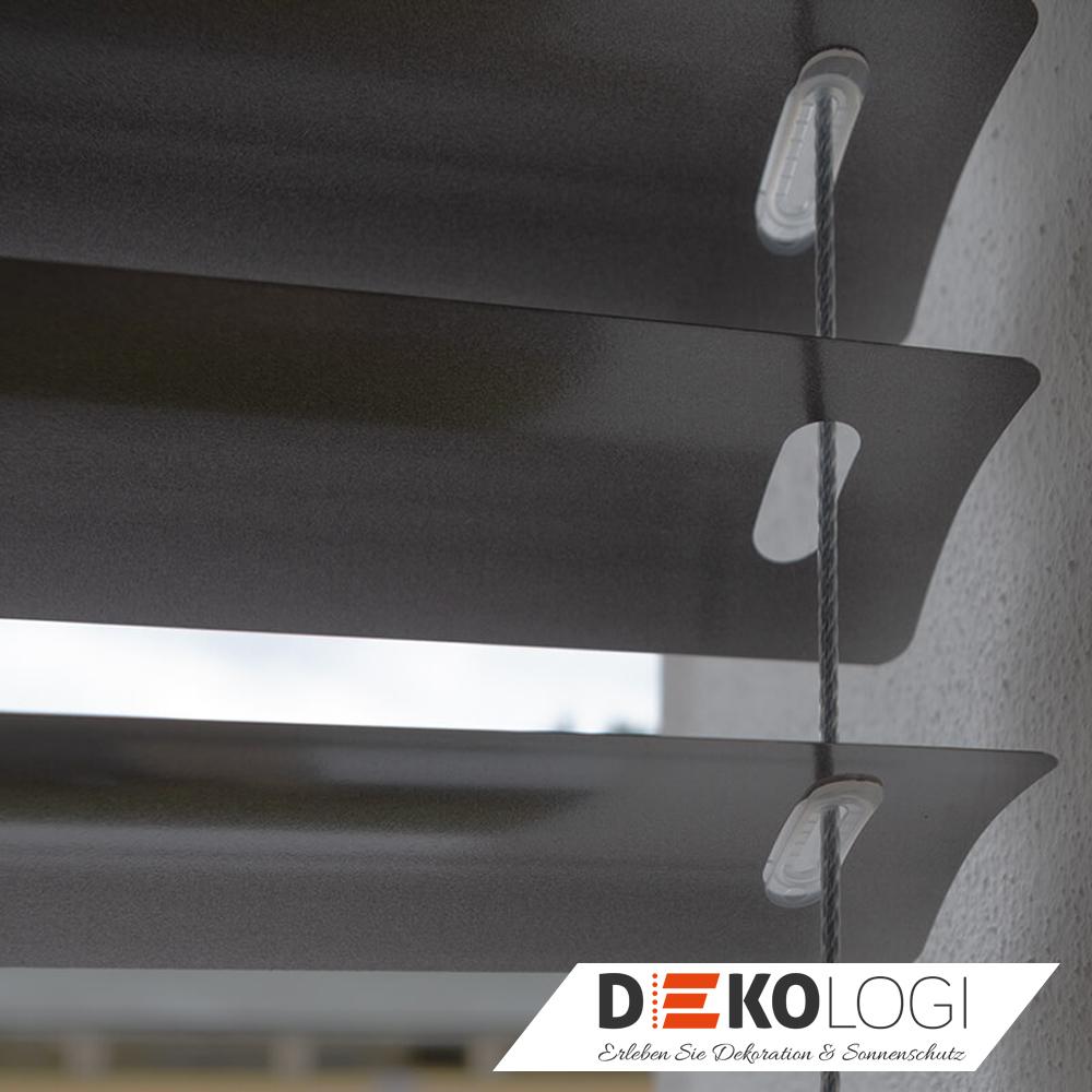 Lamellen gestanzt in silber