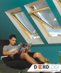 Drei Fakro Netzmarkisen in schwarz