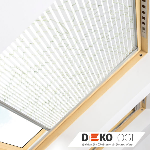 Fakro Faltstore weiĂ mit Struktur