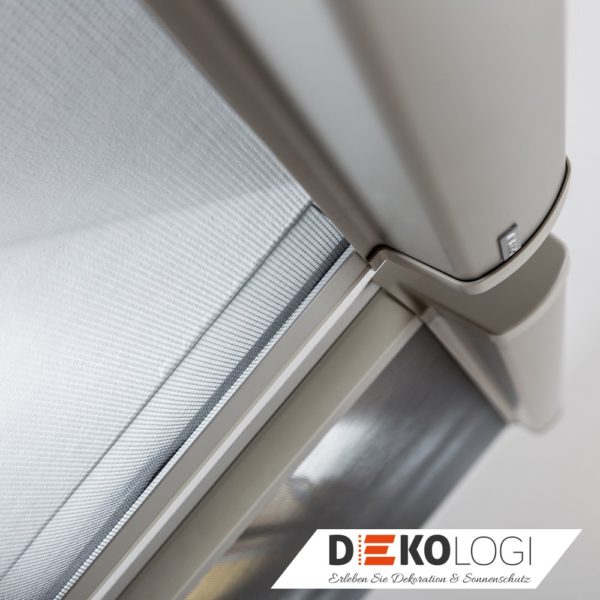 AMS Fakro Insektenschutzrollo Montage Netz grau