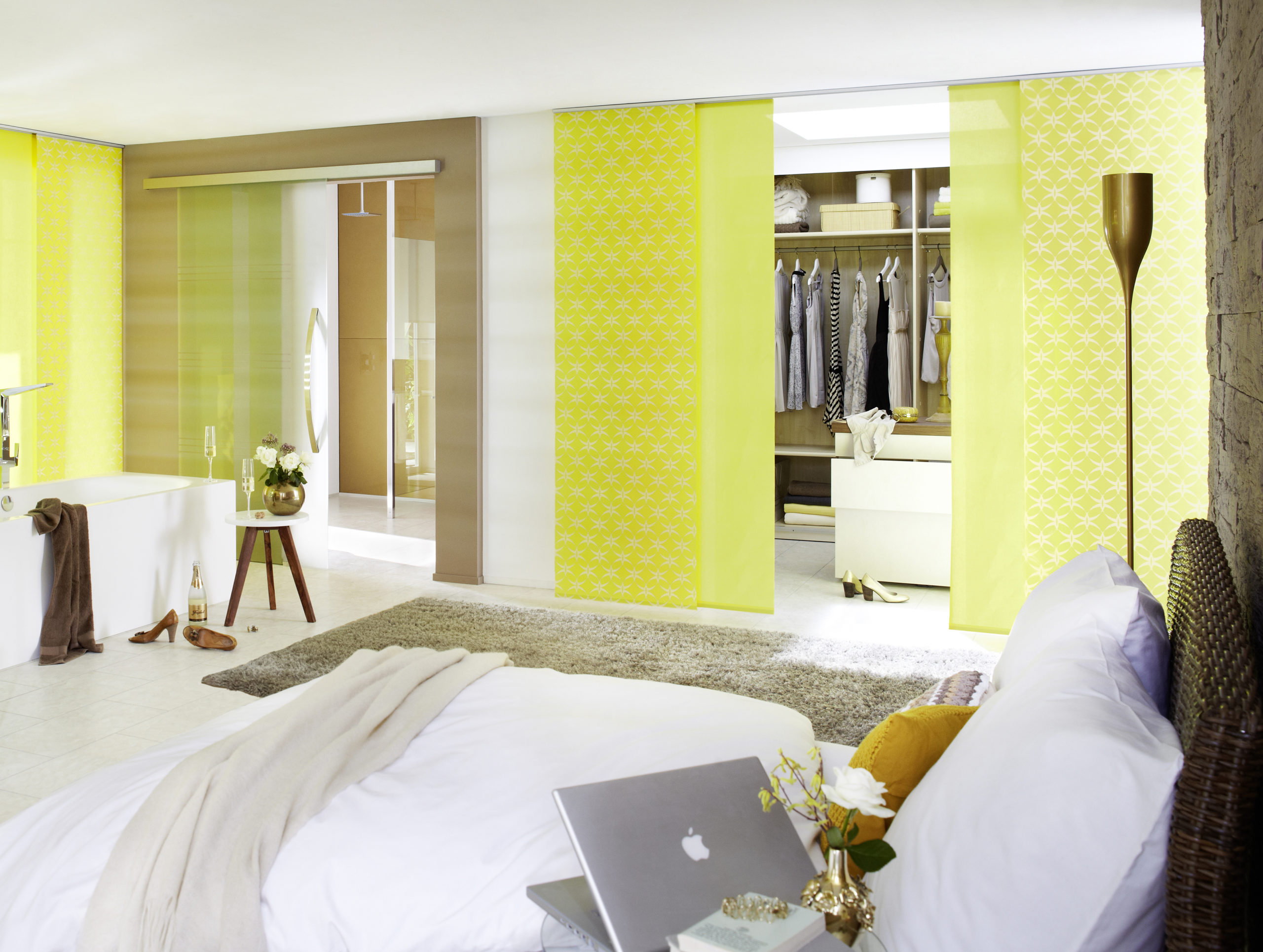 Bunter Fenster Vorhang in gelb und weiß